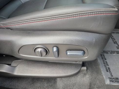 Certified 2023 Chevrolet Traverse RS w/ LPO, Floor Liner Package image 18