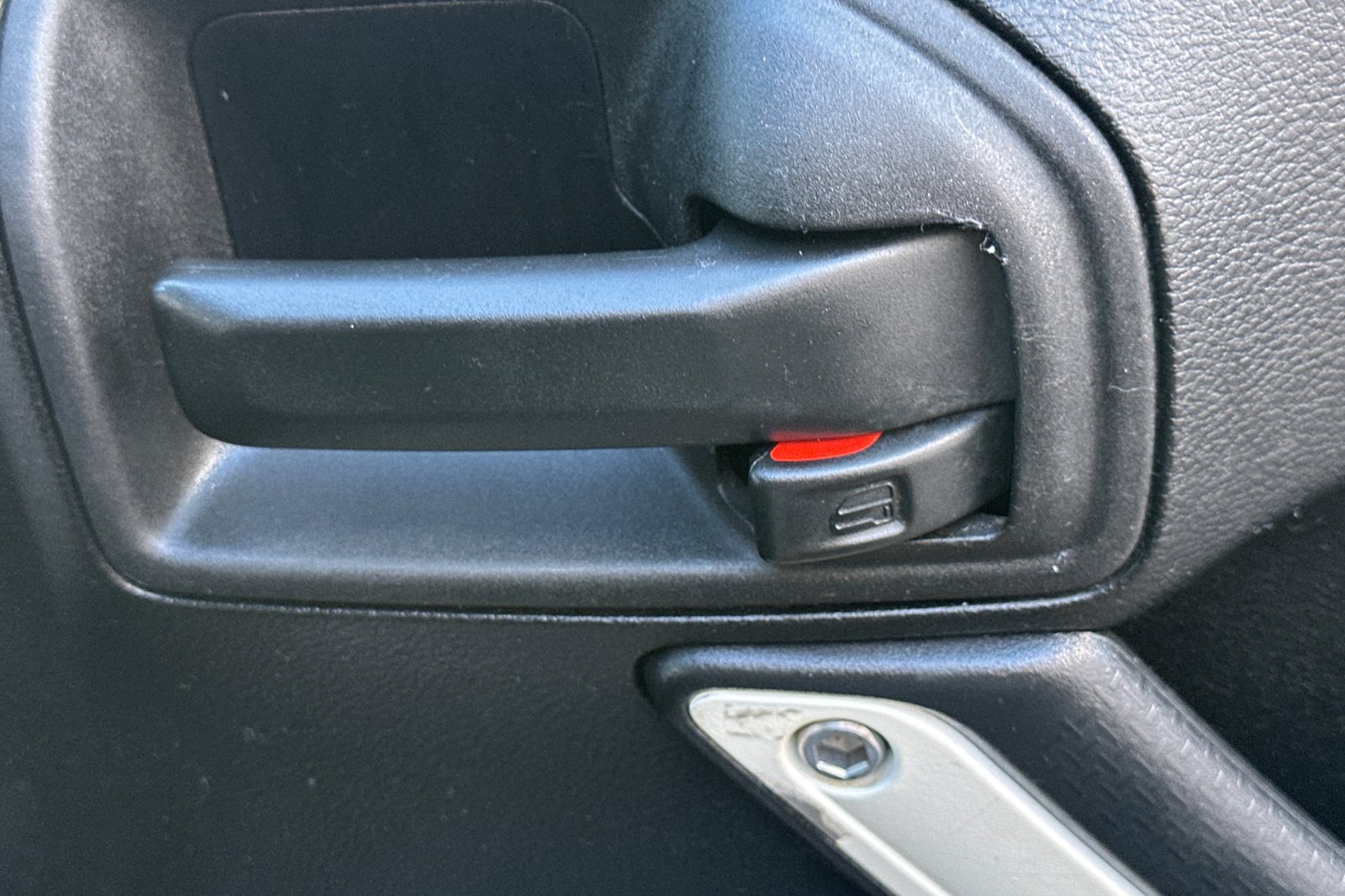 Used 2012 Jeep Wrangler Sport AWD/4WD image 21