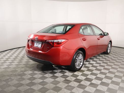 Used 2015 Toyota Corolla LE image 5