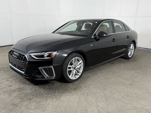 Used 2023 Audi A4 2.0T Premium w/ Convenience Package image 4