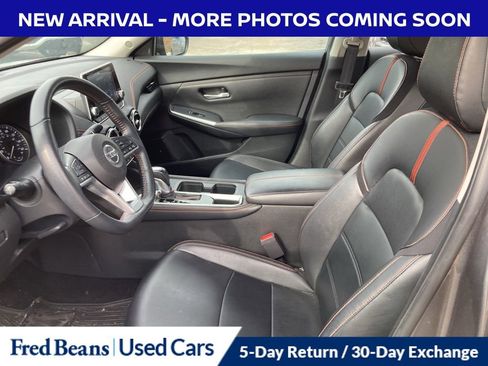 Used 2023 Nissan Sentra SR w/ SR Premium Package image 9