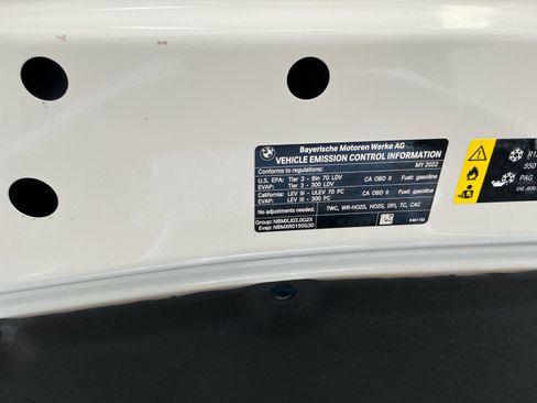 Used 2022 BMW M440i Coupe image 25