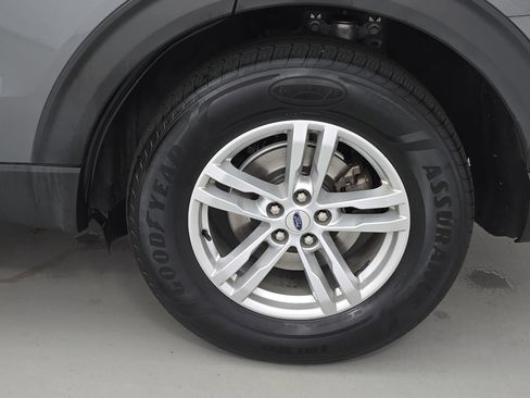 Used 2022 Ford Explorer XLT w/ Class IV Trailer Tow Package image 33