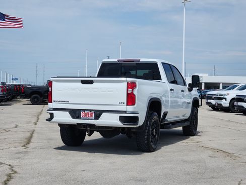 Used 2022 Chevrolet Silverado 3500 LTZ w/ LTZ Plus Package AWD/4WD image 7