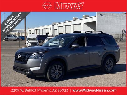 New 2025 Nissan Pathfinder SV w/ Black Appearance Package