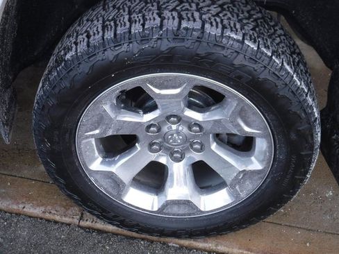 Used 2019 RAM 1500 Limited image 4