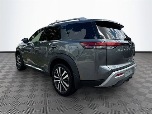 Used 2022 Nissan Pathfinder Platinum w/ Cargo Package image 8