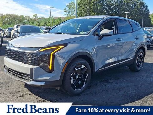 New 2026 Kia Sportage S image 2