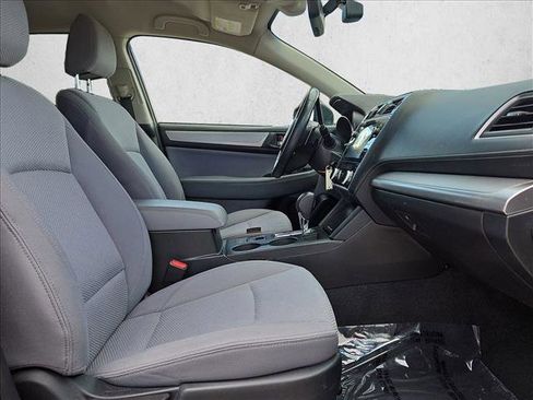 Used 2018 Subaru Outback 2.5i Premium AWD/4WD image 19
