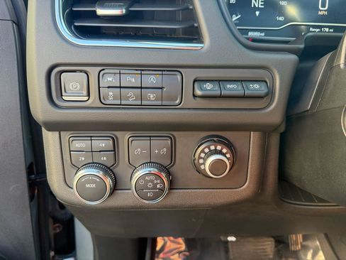 Used 2023 GMC Yukon XL AT4 w/ AT4 Premium Package AWD/4WD image 32