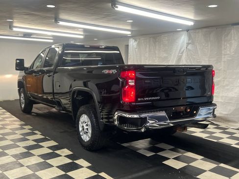 Used 2020 Chevrolet Silverado 2500 LT AWD/4WD image 9