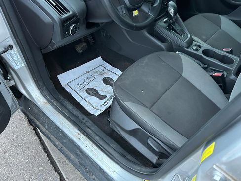 Used 2013 Ford Focus S image 10