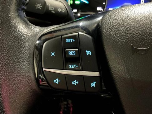 Used 2021 Ford Escape SEL image 18