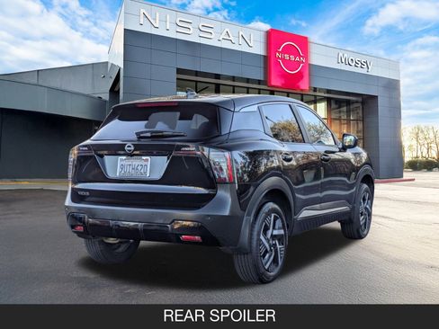 Certified 2025 Nissan Kicks SV image 8