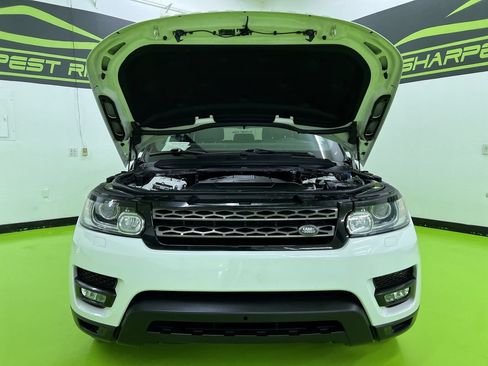 Used 2016 Land Rover Range Rover Sport SE AWD/4WD image 4