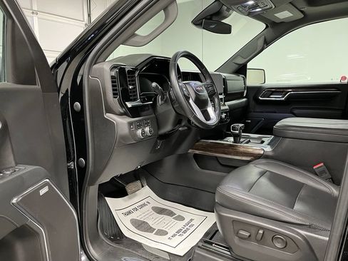 Used 2024 GMC Sierra 1500 Elevation w/ Elevation Premium Package AWD/4WD image 17