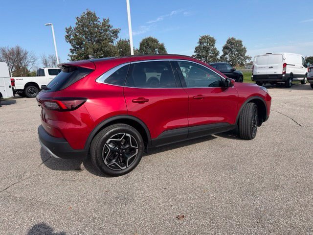 Used 2026 Ford Escape Platinum w/ Premium Technology Package AWD/4WD image 16