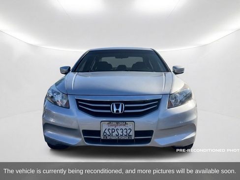 Used 2011 Honda Accord LX-P image 2