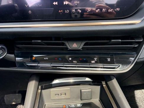 New 2026 Buick Envision Avenir image 16