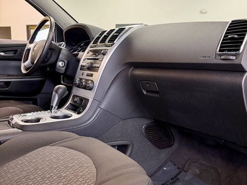 Used 2012 GMC Acadia SL w/ Preferred Package image 11