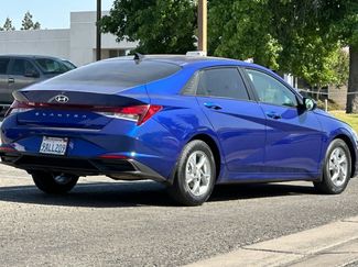 Used 2022 Hyundai Elantra SE FWD video 2