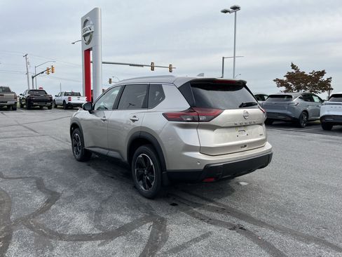 New 2026 Nissan Rogue SV w/ SV Premium Package image 7