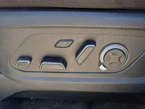 Used 2024 Hyundai Palisade Calligraphy image 13