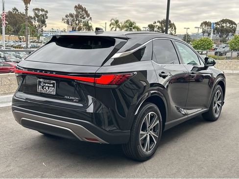 New 2026 Lexus RX 350h image 6