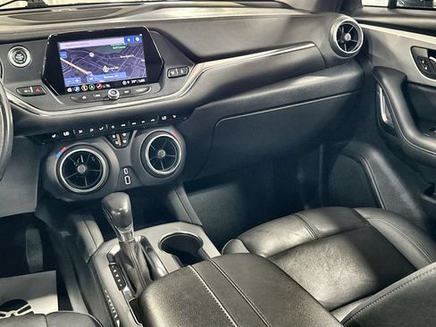 Used 2022 Chevrolet Blazer LT w/ Sound & Technology Package FWD image 27