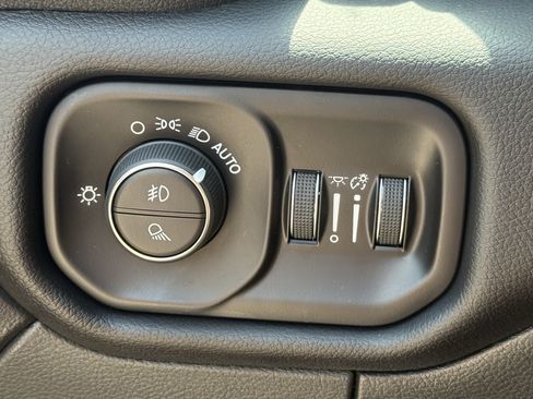 Used 2025 RAM 3500 Laramie w/ Night Edition AWD/4WD image 25