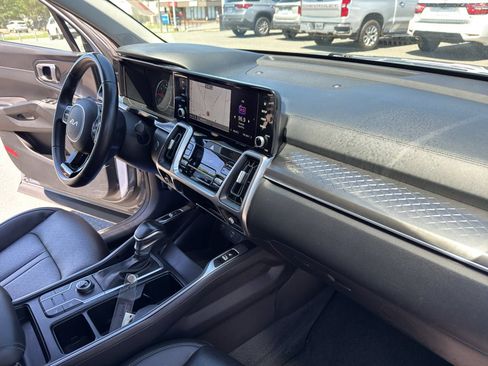 Used 2022 Kia Sorento S FWD image 31