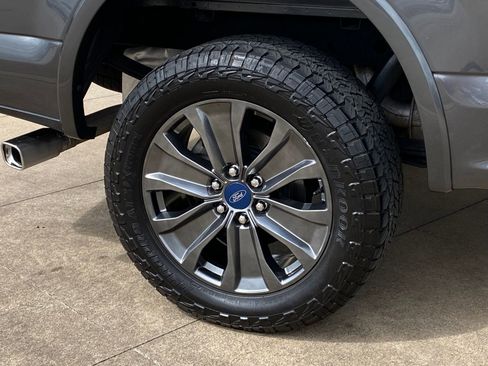 Used 2018 Ford F150 XLT w/ Equipment Group 302A Luxury image 8