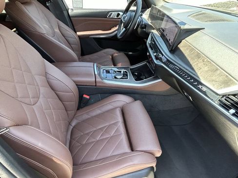 Used 2024 BMW X5 xDrive40i w/ M Sport Package AWD/4WD image 11
