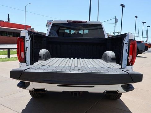Used 2022 GMC Sierra 1500 AT4 w/ AT4 Premium Package AWD/4WD image 18