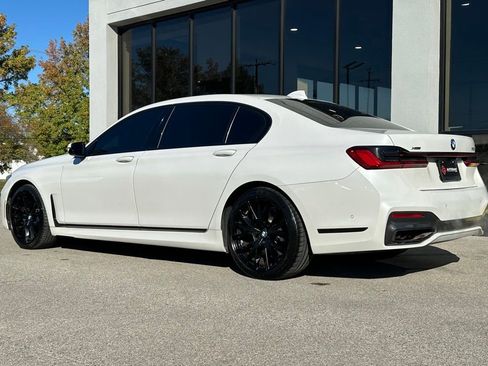 Used 2020 BMW 750i xDrive w/ Executive Package image 7