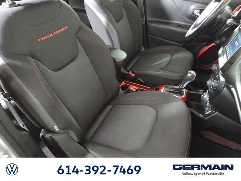 Used 2019 Jeep Renegade Trailhawk w/ Safety and Security Group image 28