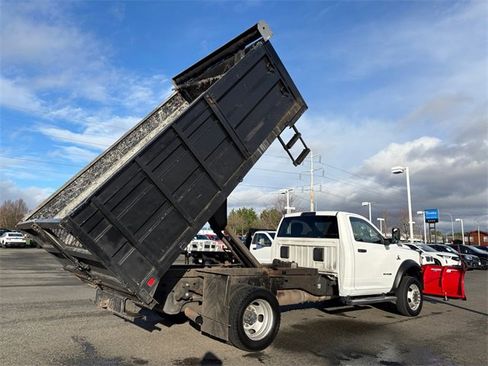 Used 2019 RAM 4500 Tradesman image 32