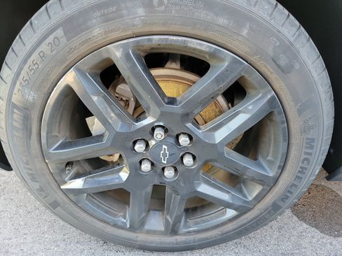 Used 2019 Chevrolet Blazer LT w/ Sun and Wheels Package FWD image 6