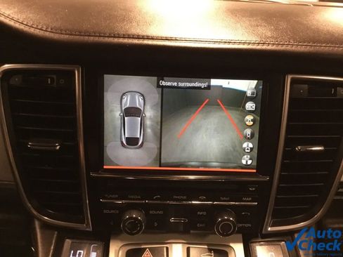 Used 2016 Porsche Panamera GTS image 51