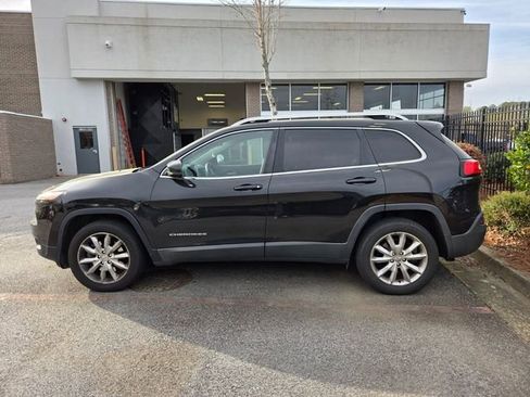 Used 2016 Jeep Cherokee Limited w/ Luxury Group image 3