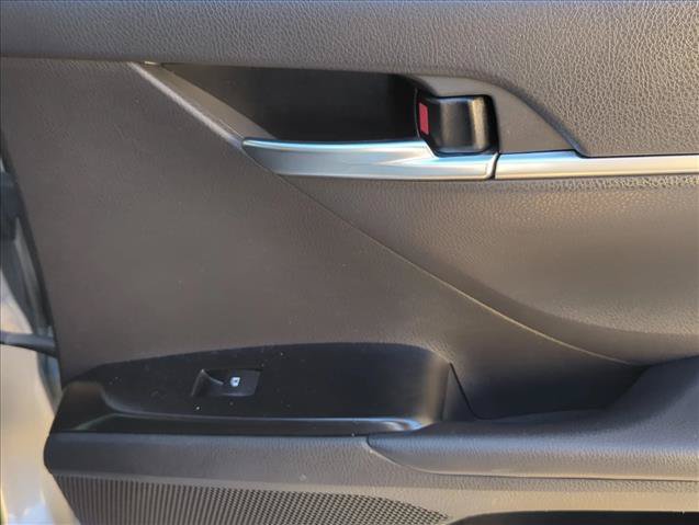 Used 2018 Toyota Camry SE w/ Convenience Package FWD image 23