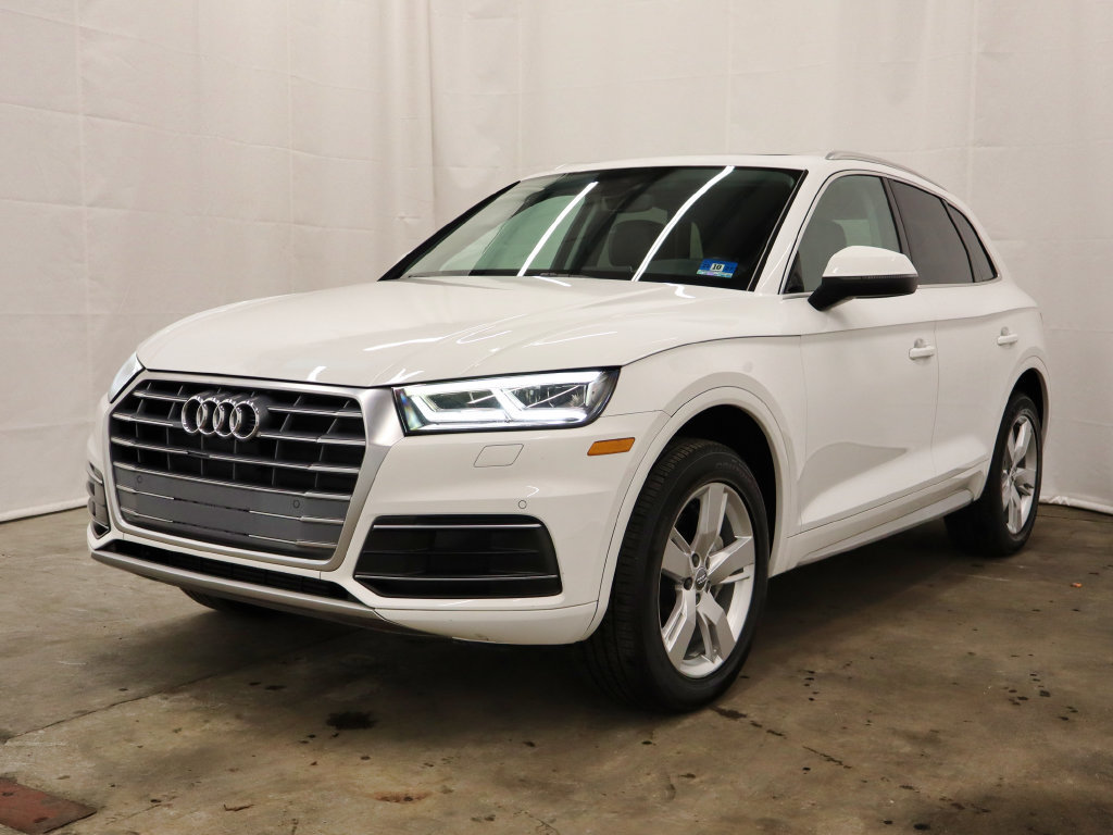 Used 2018 Audi Q5 2.0T Premium Plus w/ Premium Plus Package AWD/4WD image 2