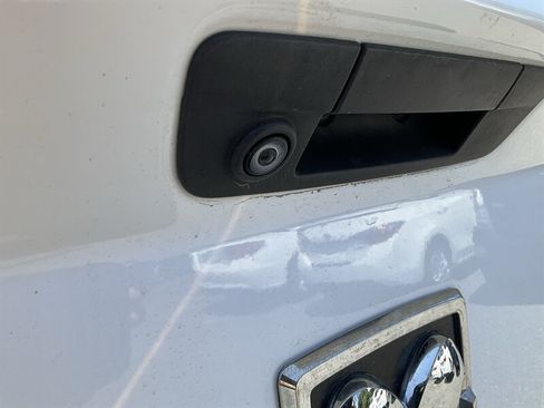 Used 2019 RAM 1500 Big Horn AWD/4WD image 11
