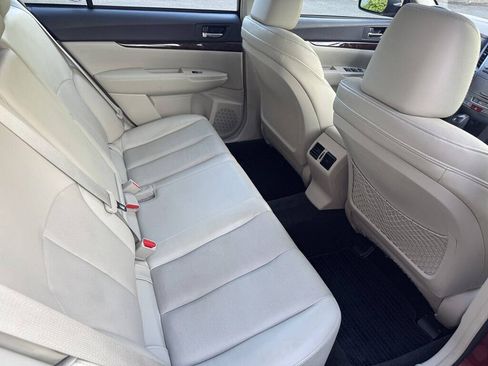 Used 2014 Subaru Legacy 2.5i Limited AWD/4WD image 20
