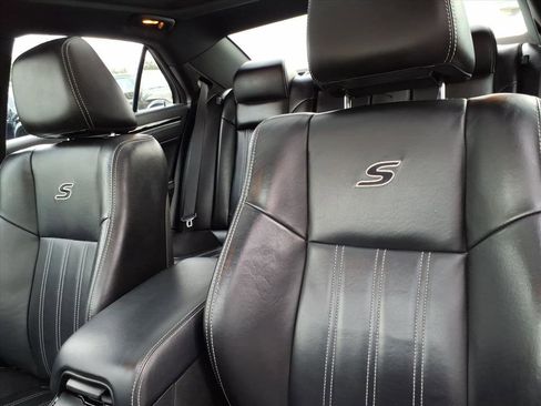 Used 2023 Chrysler 300 S image 15