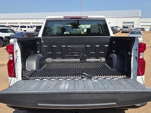 Used 2022 Chevrolet Silverado 1500 W/T AWD/4WD image 26