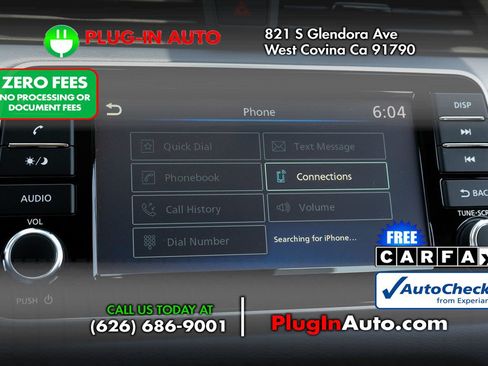 Used 2024 Nissan Versa SV w/ Trunk Package FWD image 22