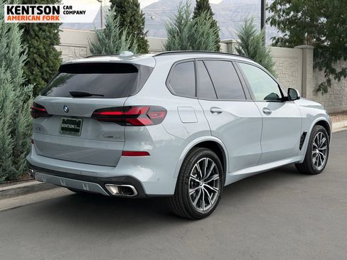 Used 2026 BMW X5 xDrive40i w/ M Sport Package AWD/4WD image 7