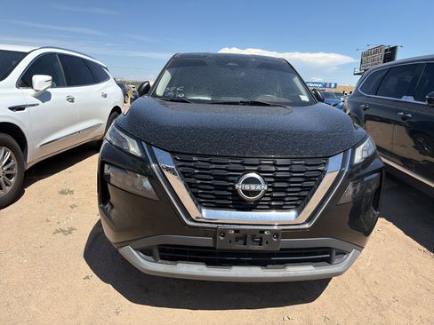 Used 2023 Nissan Rogue S FWD image 2
