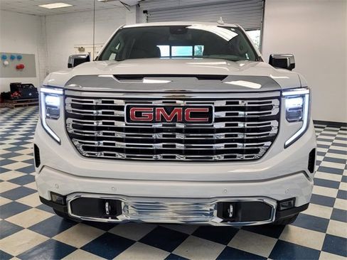 Used 2023 GMC Sierra 1500 Denali image 2